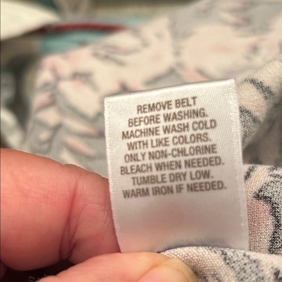 Cottage Core Floral Pink and Black Sleeveless Dress with pockets - Picture 10 of 13